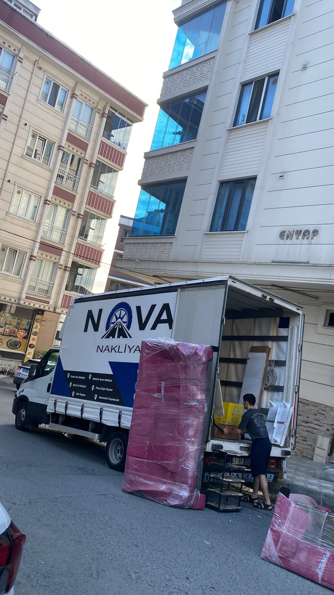 Mehmet Akif Mahallesi Parça Eşya Taşıma mağaza ürün transferi