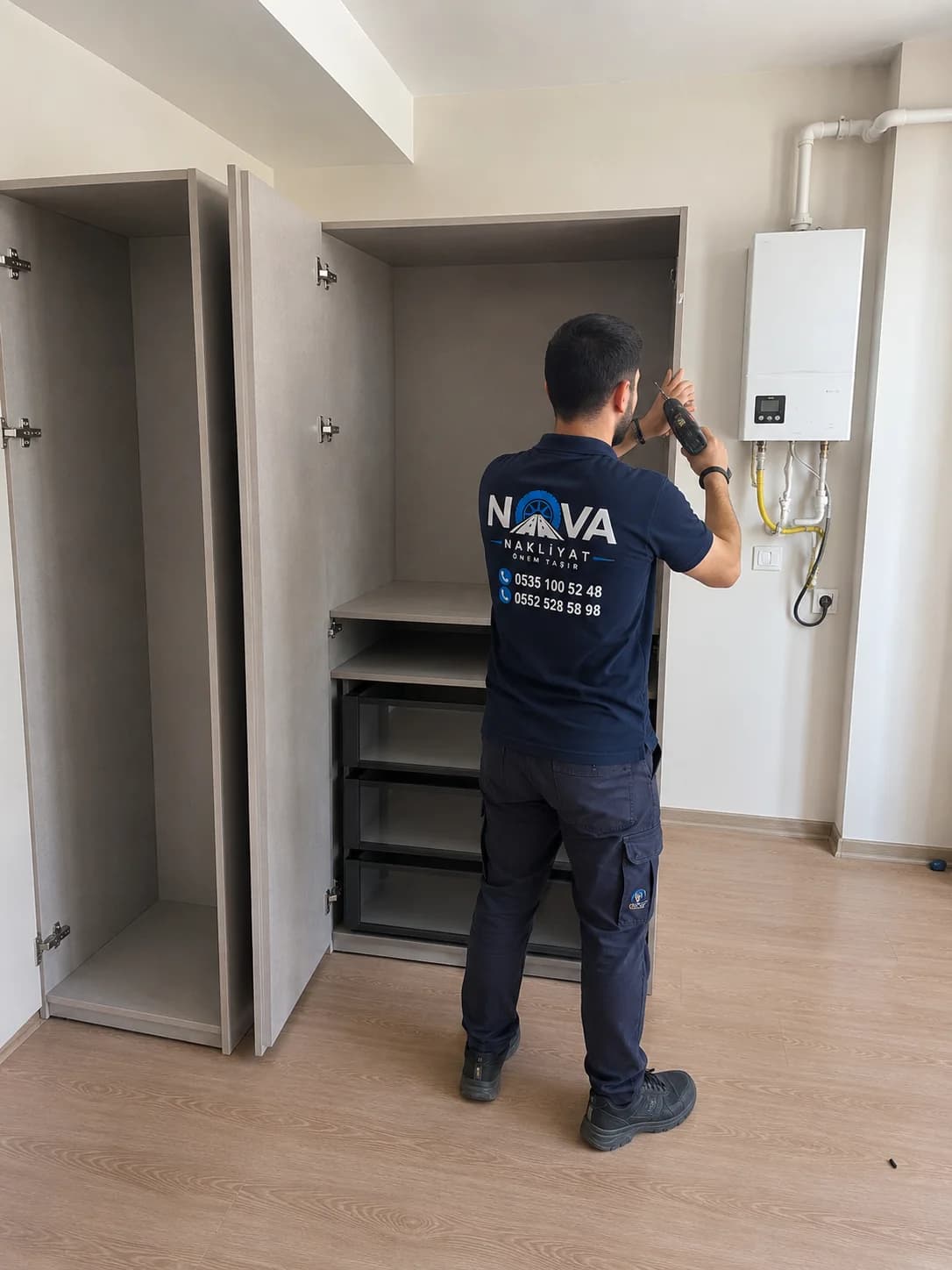 Büyük Nakliye Kamyonu